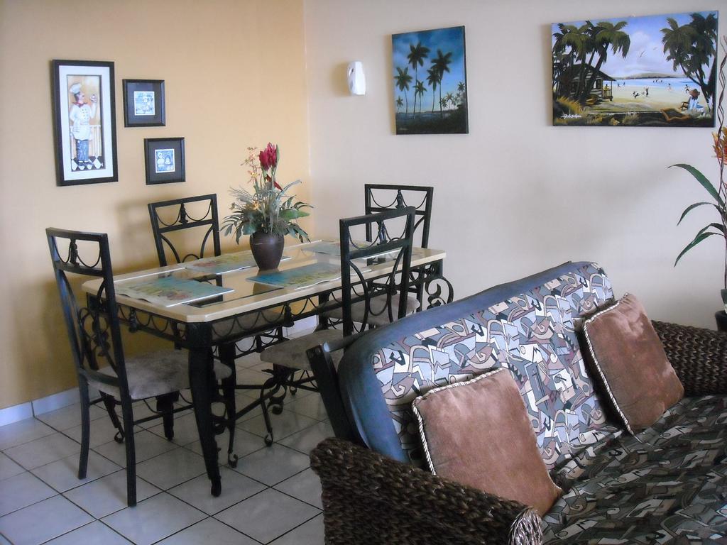 Ocean Front Apartment Luquillo Bagian luar foto