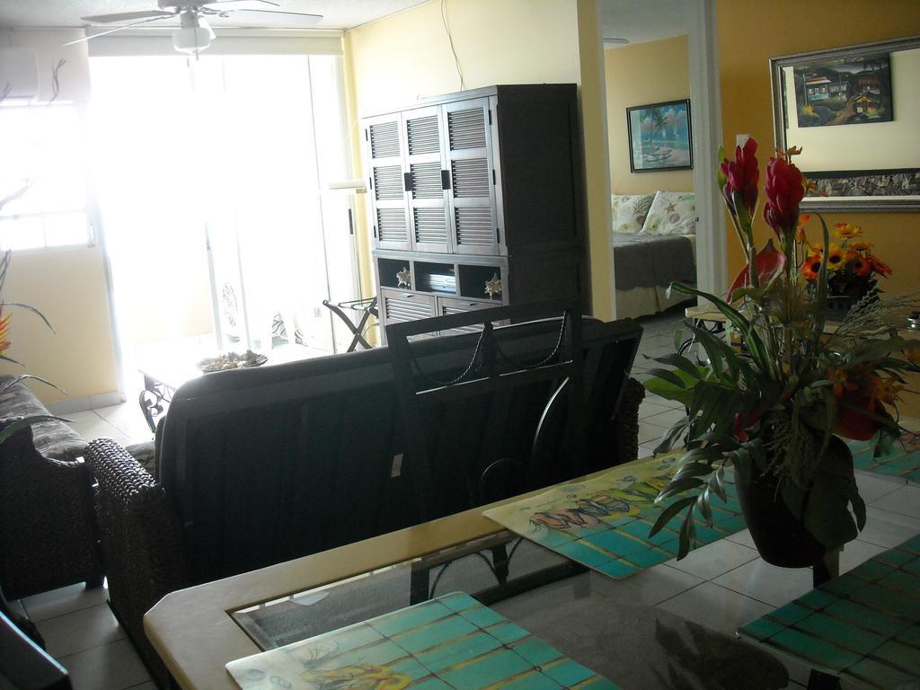 Ocean Front Apartment Luquillo Bagian luar foto