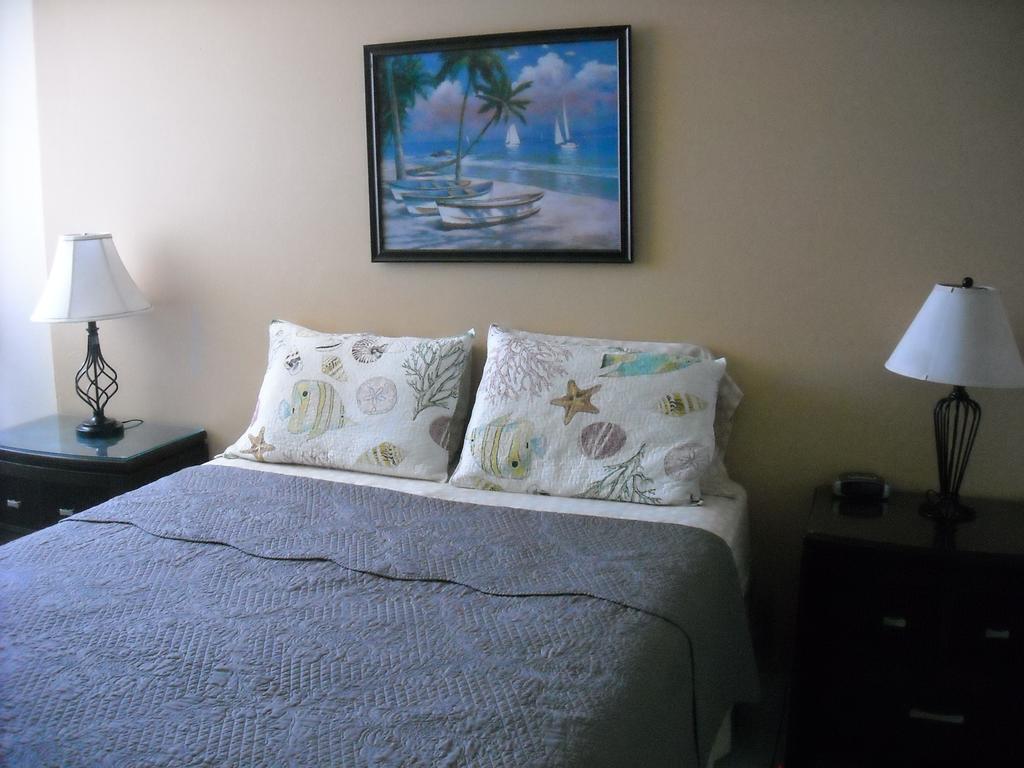 Ocean Front Apartment Luquillo Bagian luar foto