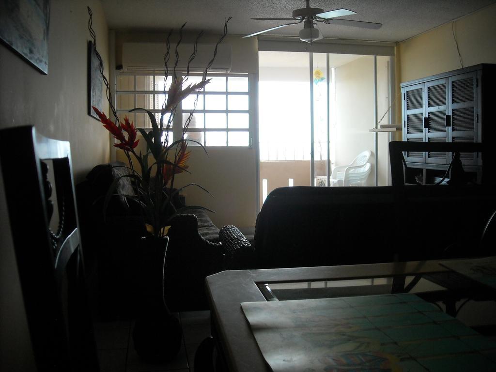 Ocean Front Apartment Luquillo Bagian luar foto