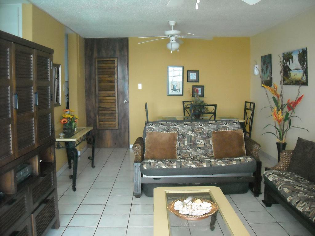 Ocean Front Apartment Luquillo Bagian luar foto