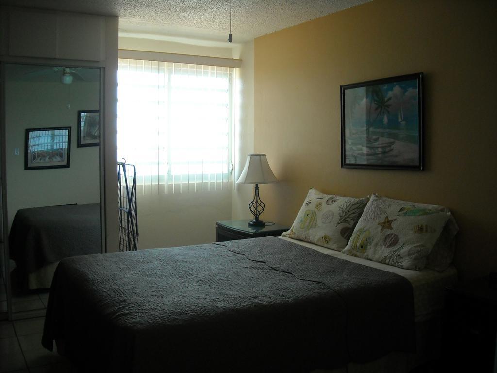 Ocean Front Apartment Luquillo Bagian luar foto