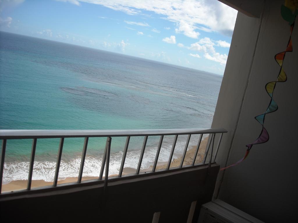 Ocean Front Apartment Luquillo Bagian luar foto